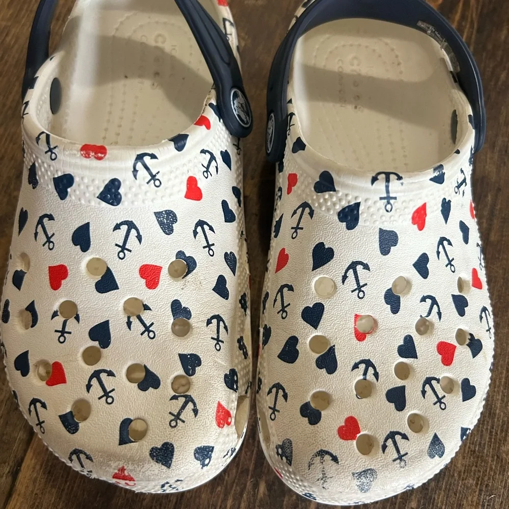 Crocs Classic White Anchor & Hearts Print Clogs US Size C 13‎ Unisex Children